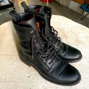 Veronica Frye boot black